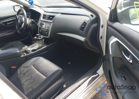 2017 Nissan Altima 2.5 Sr из США, поврежденный, VIN 1N4AL3AP2HC272753